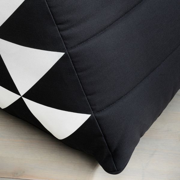 Подушка, треугольный черный-белый 50x40 см IKEA SAMMANKOPPLA САММАНКОППЛА 404.674.78 - схема-чертеж с размерами