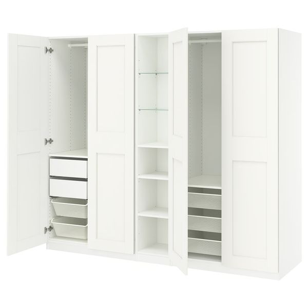 IKEA, вид спереди