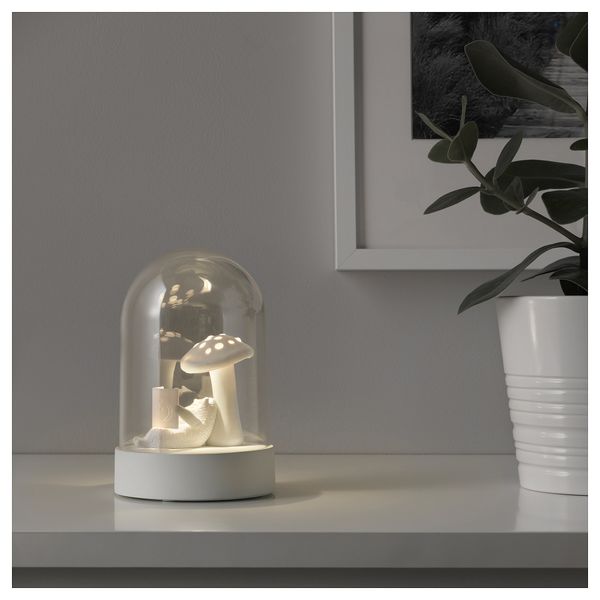 IKEA, вид спереди