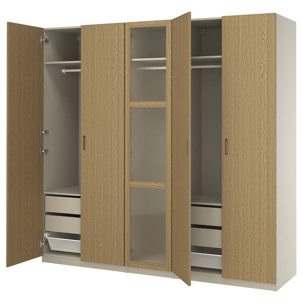 IKEA, вид спереди
