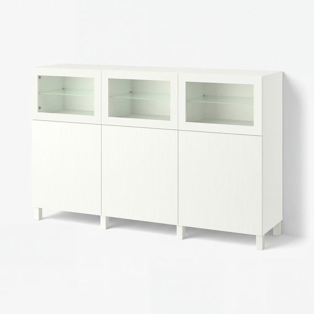 IKEA, вид спереди