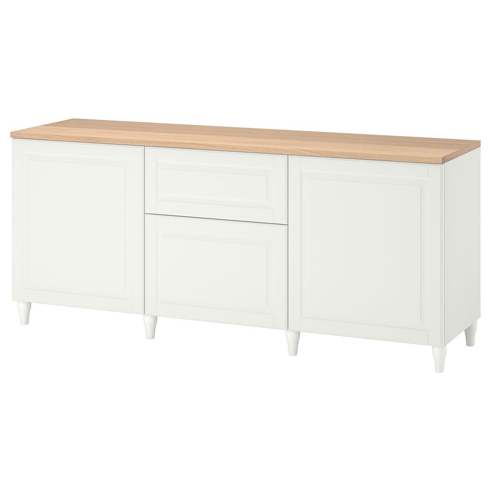 IKEA, вид спереди