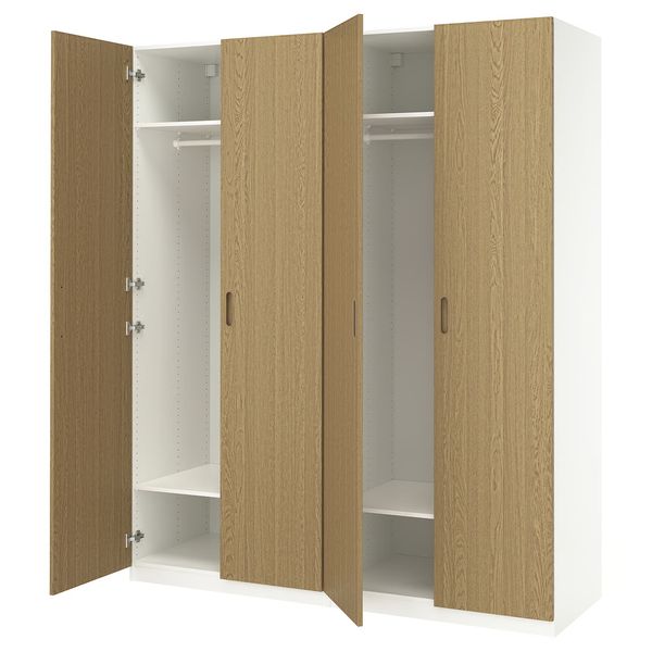 IKEA, вид спереди