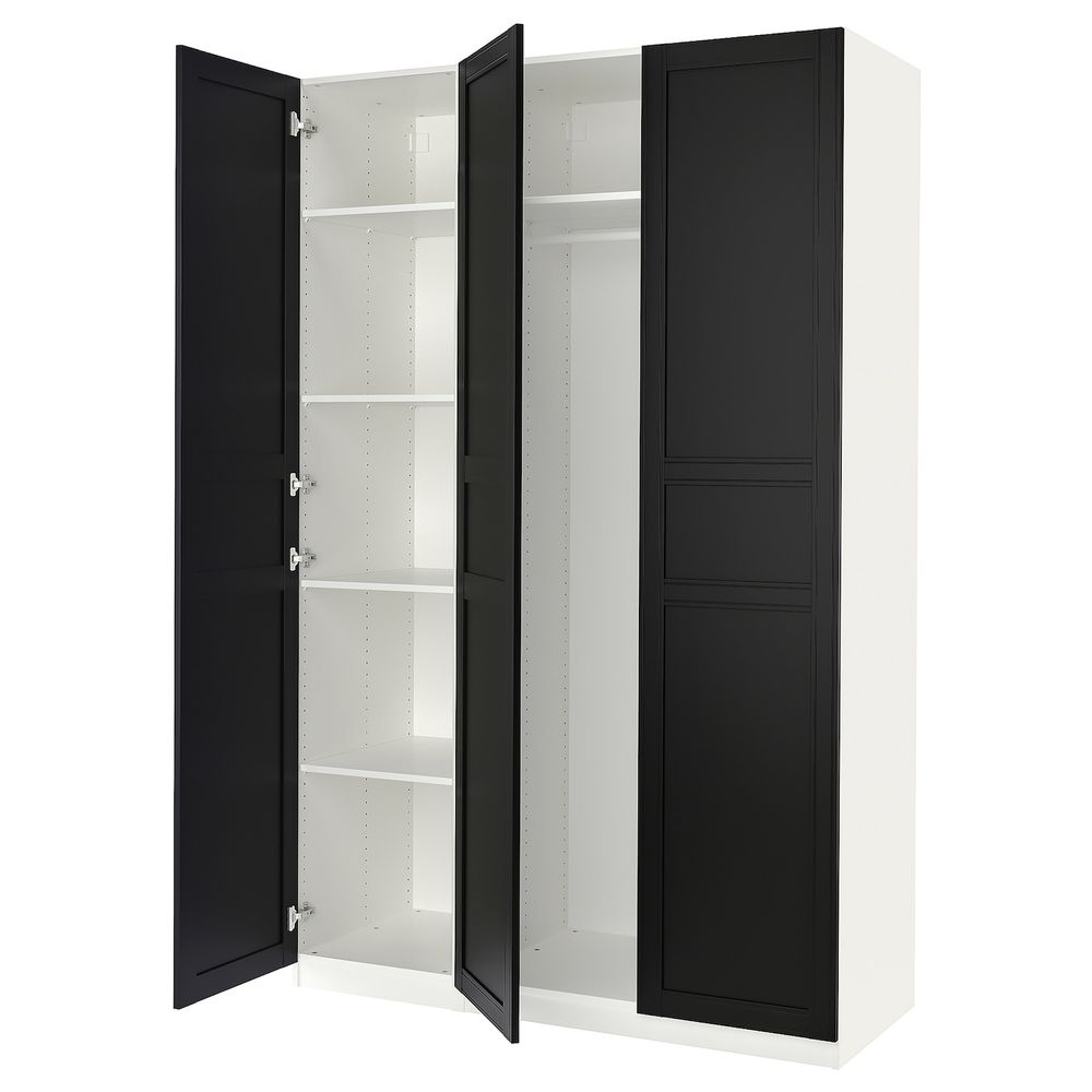 IKEA, вид спереди