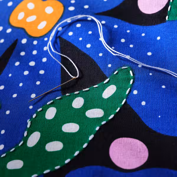 MÄVINN МЭВИНН Чехол на подушку - разноцветный/цветочный орнамент 50x50 см - фото 4