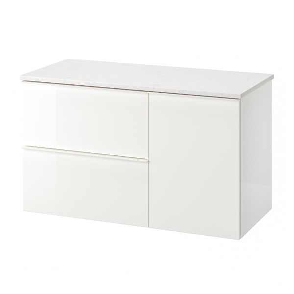 IKEA, вид спереди