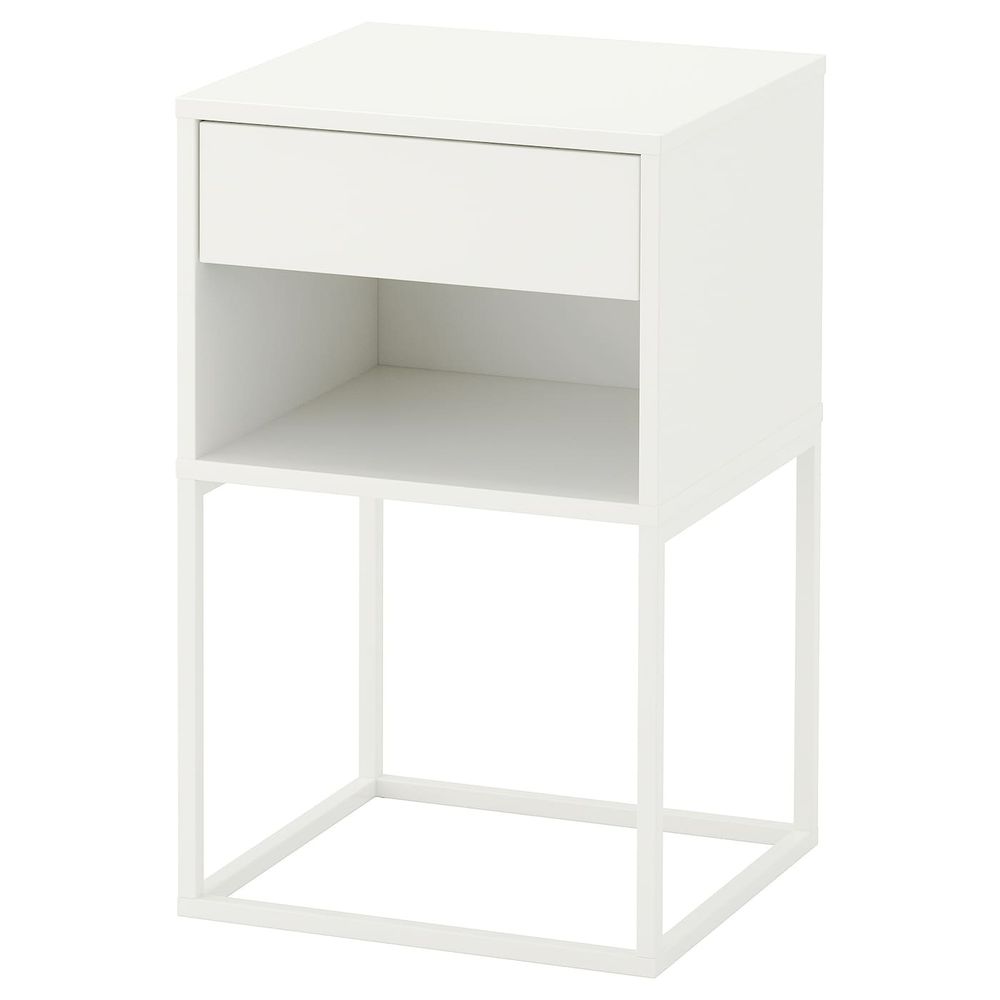 IKEA, вид спереди
