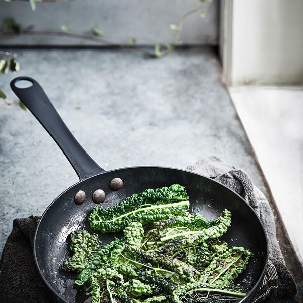 Сковорода, углеродистая сталь 20 см IKEA VARDAGEN ВАРДАГЕН 804.380.16 - фото 9