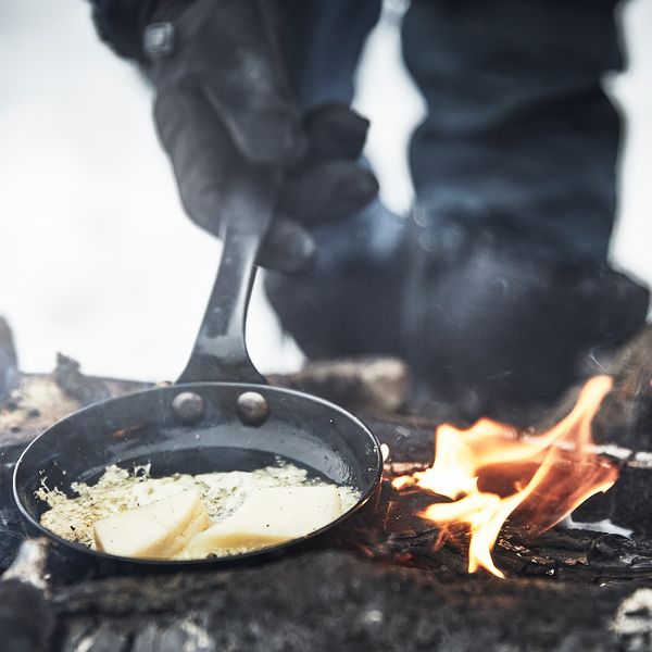 Сковорода, углеродистая сталь, 13 см IKEA VARDVARDAGEN ВАРДАГЕН ВАРДАГЕН 004.612.37 - фото 8