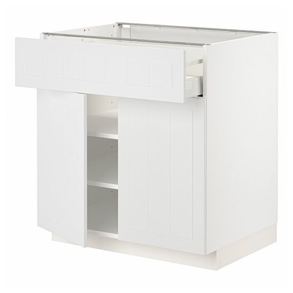 IKEA, вид спереди