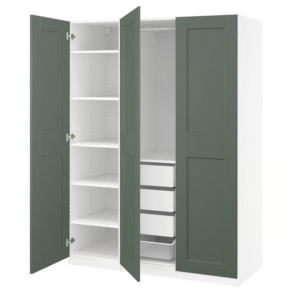 IKEA, вид спереди