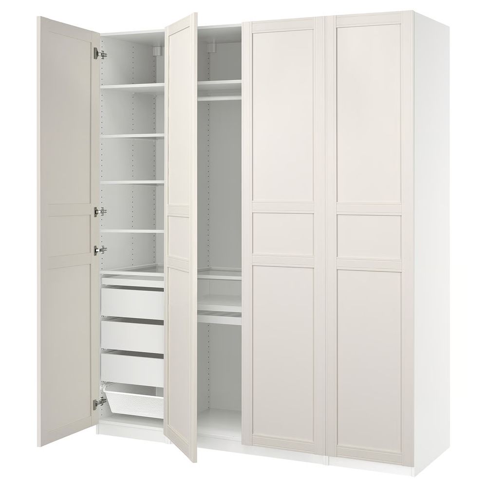 IKEA, вид спереди