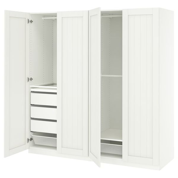 IKEA, вид спереди