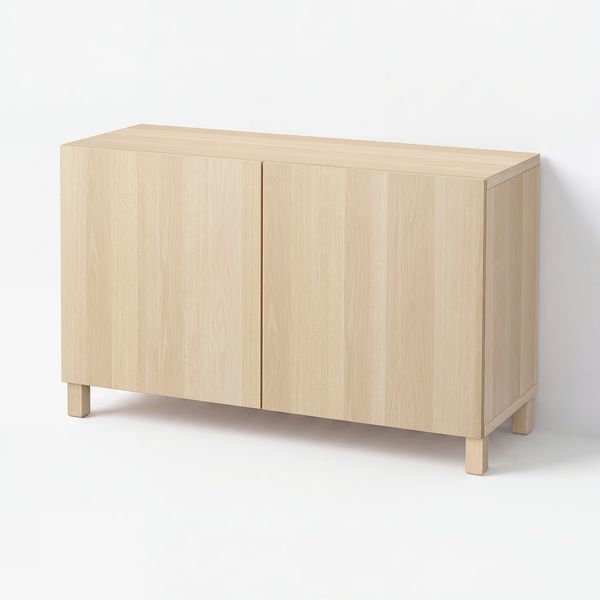 IKEA, вид спереди
