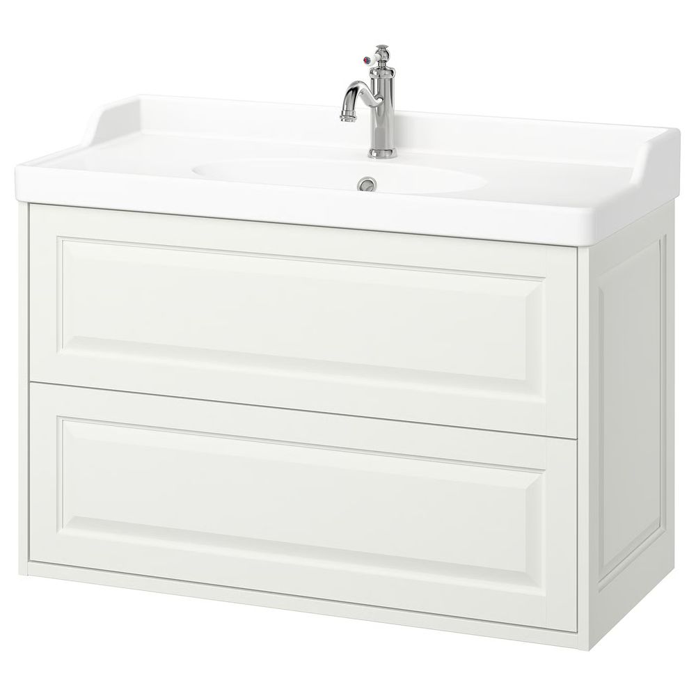 IKEA, вид спереди