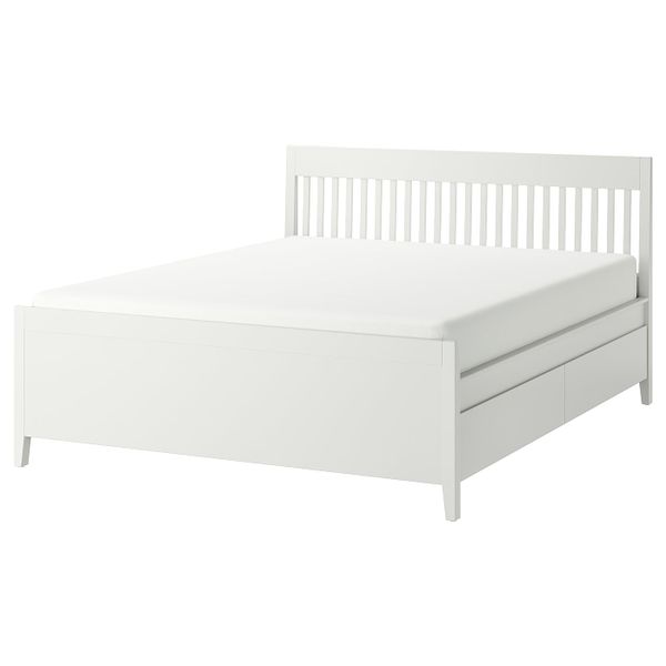 IKEA, вид спереди