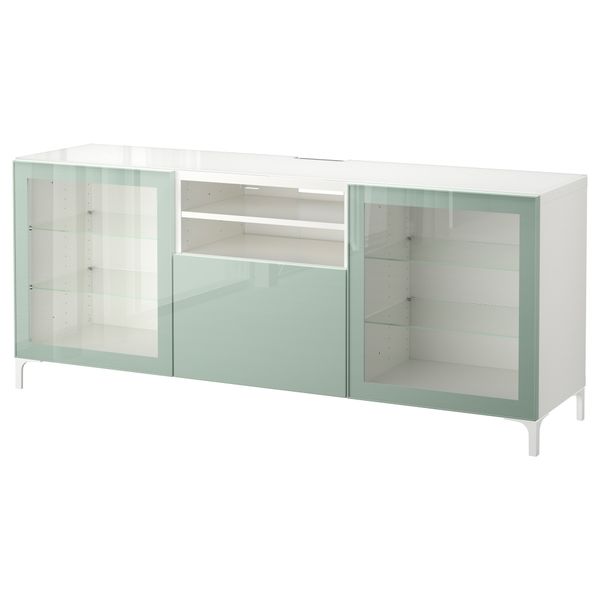 IKEA, вид спереди