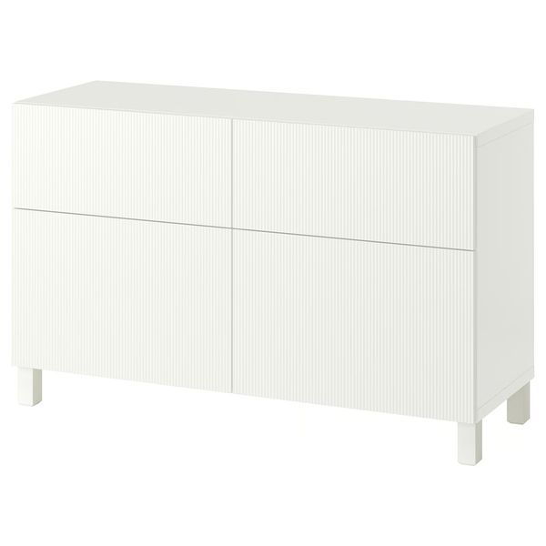 IKEA, вид спереди