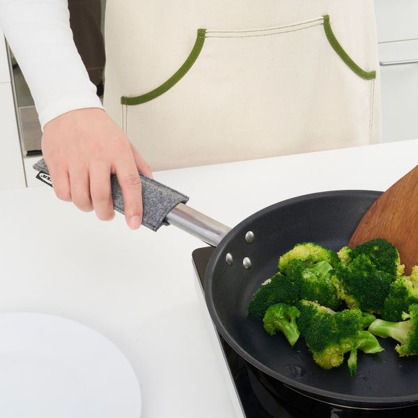 Чехол-прихватка для ручки сковороды, серый 15x6 см IKEA GRÅHAJ ГРОХЭЙ 605.231.19 - фото 2