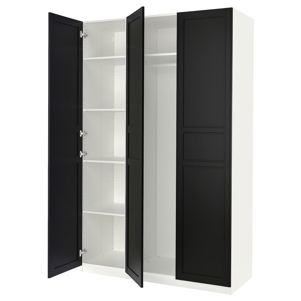 IKEA, вид спереди