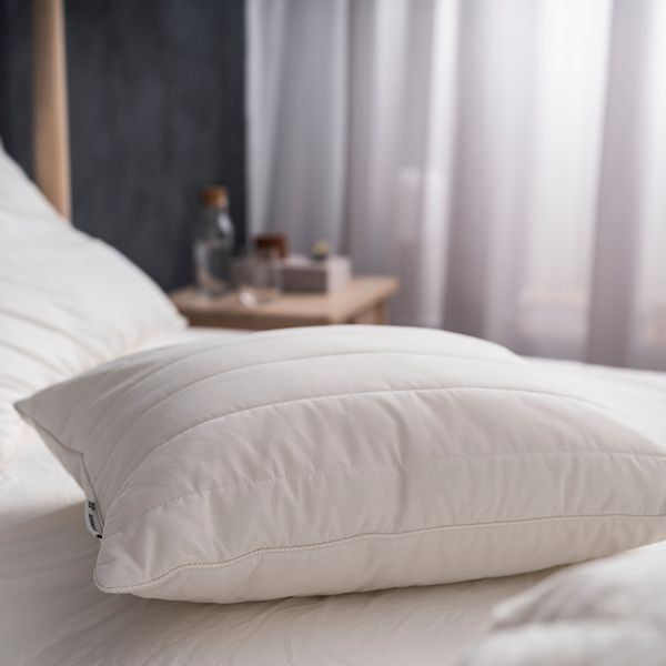 Эргономичной. подушка для сна на боку или спине, 50x60 см IKEA RUMSMALVA РУМСМАЛЬВА 404.467.54 - фото 5