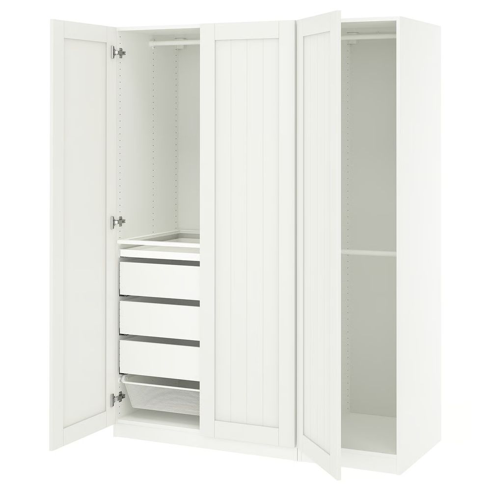 IKEA, вид спереди