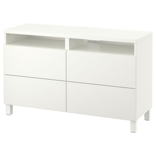 IKEA, вид спереди