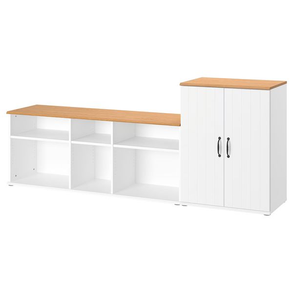 IKEA, вид спереди