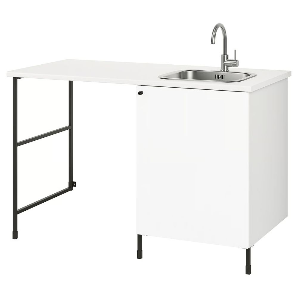 IKEA, вид спереди
