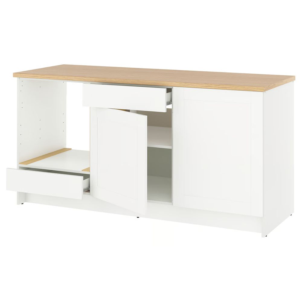 IKEA, вид спереди