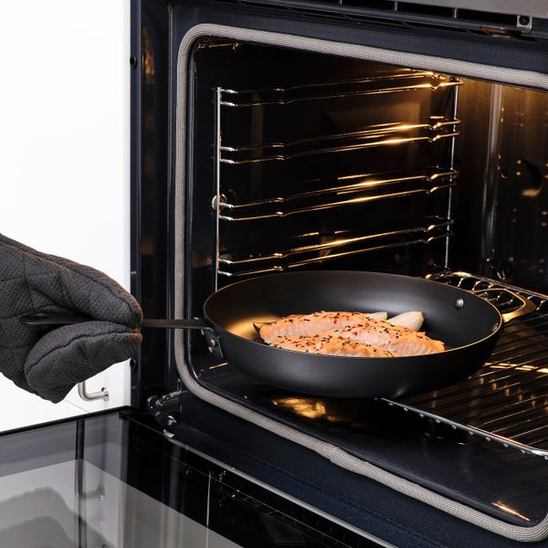 Сковорода, углеродистая сталь 28 см IKEA VARDAGEN ВАРДАГЕН 504.380.13 - фото 4