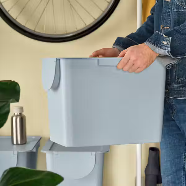 TRÖSKNING ТРЁСКНИНГ Контейнер с крышкой - серо-синий светлый 25 л - фото 8