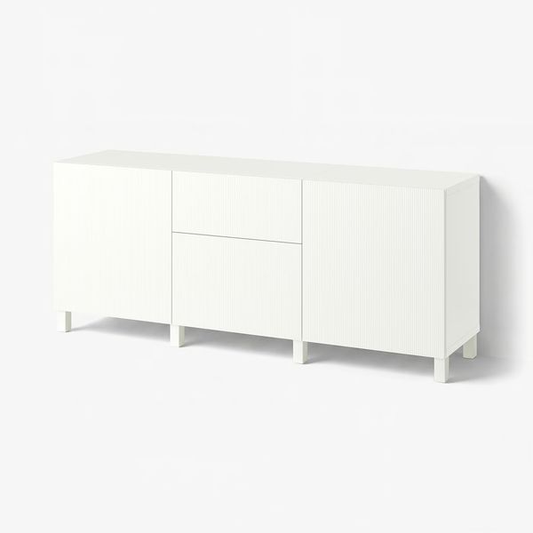 IKEA, вид спереди