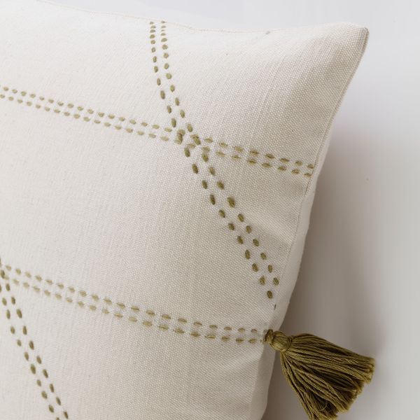 Чехол на подушку, ручная работа белый с оттенком 50x50 см IKEA HERVOR ГЕРВЭР 704.847.25 - фото 3