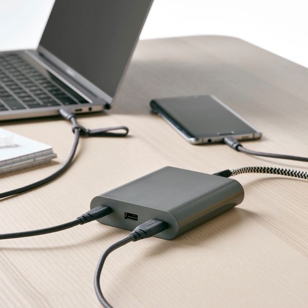 Зарядное устройство USB 40 Вт, темно-серый IKEA ÅSKSTORM ОСКСТОРМ 504.611.93 - фото 3