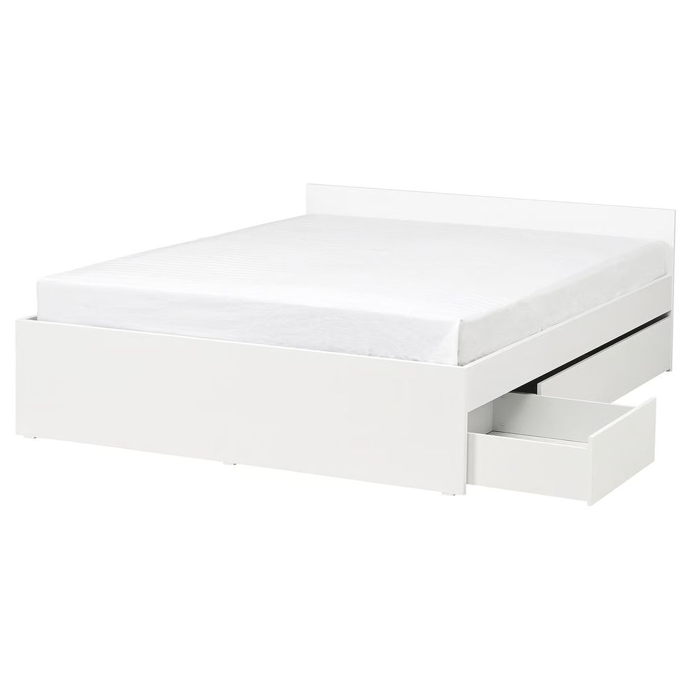 IKEA, вид спереди