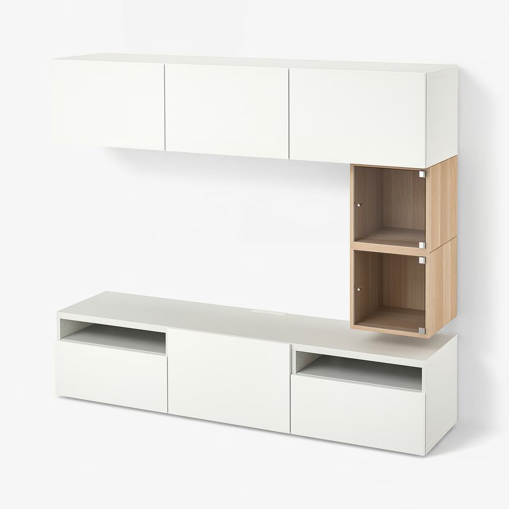 IKEA, вид спереди
