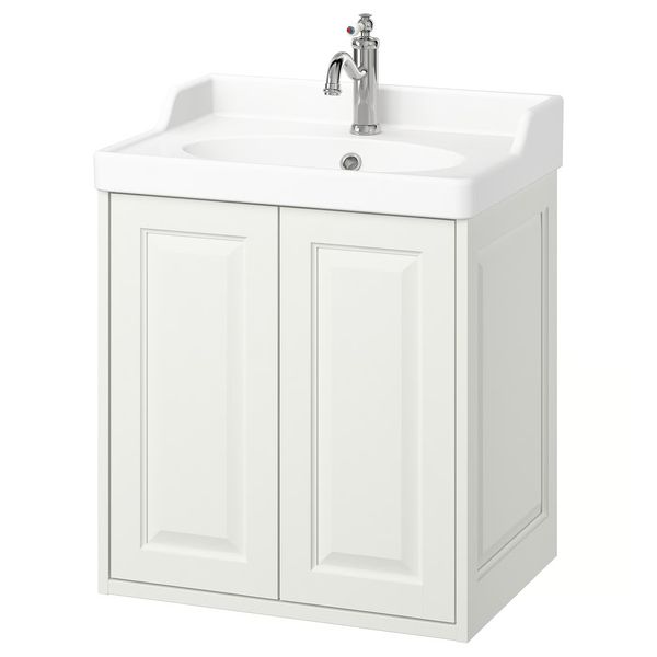 IKEA, вид спереди