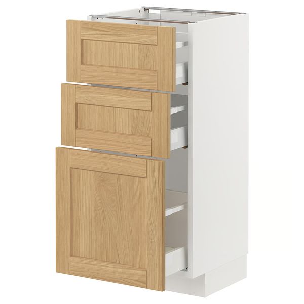 IKEA, вид спереди