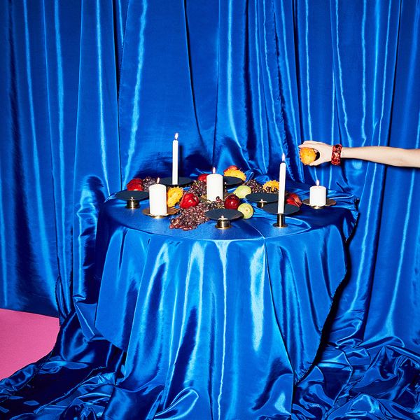 Тарелка для свечи, золотой 18 см IKEA KARISMATISK КАРИСМАТИСК 204.990.22 - фото 2