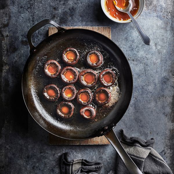 Сковорода, углеродистая сталь 28 см IKEA VARDAGEN ВАРДАГЕН 504.380.13 - фото 14