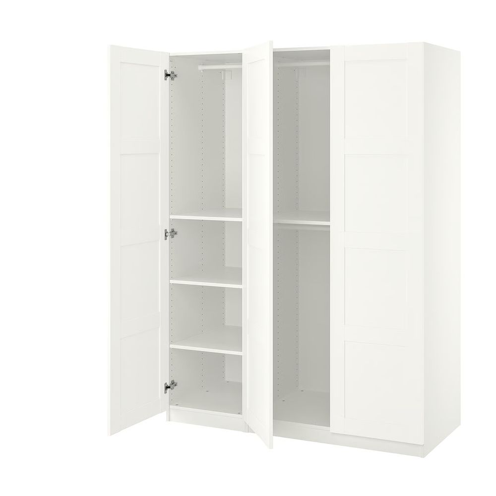 IKEA, вид спереди