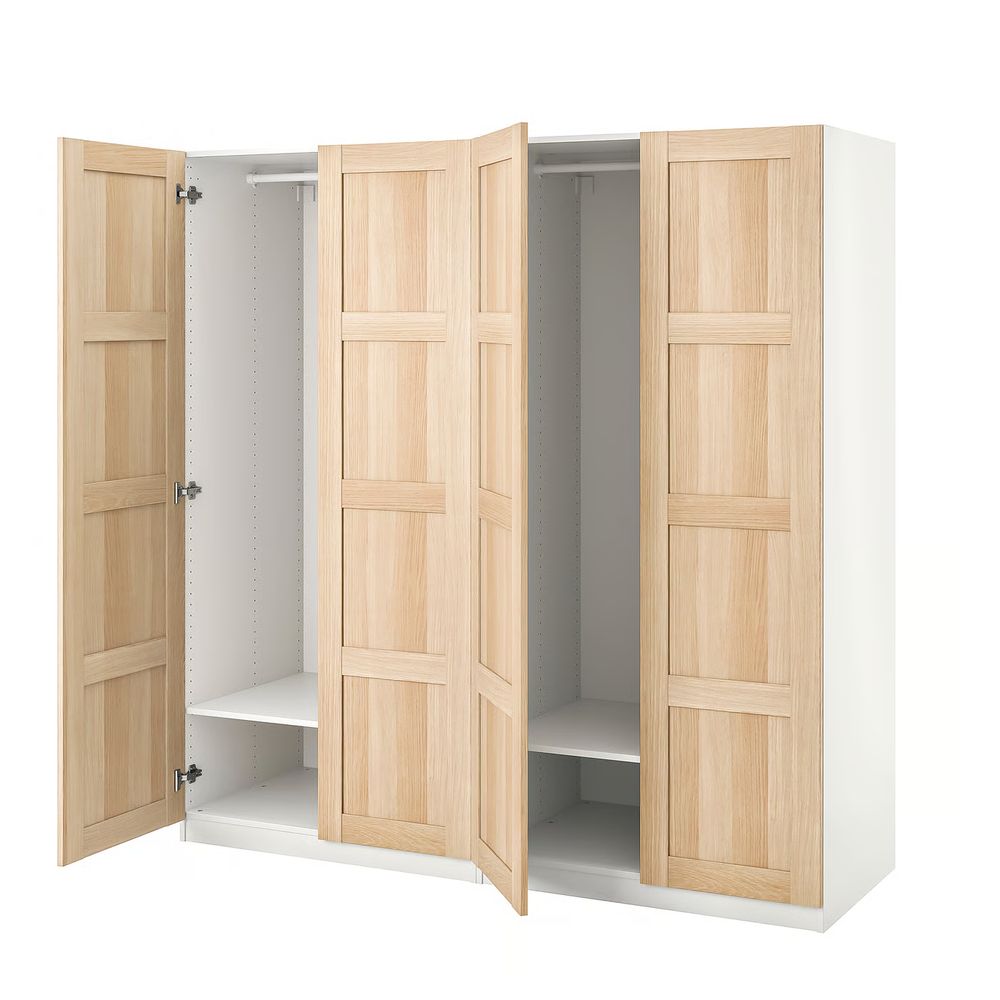 IKEA, вид спереди