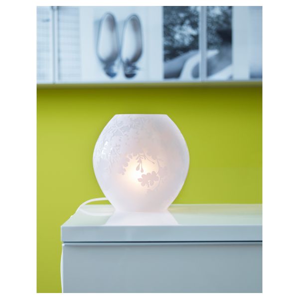 Лампа настольная КНУББИГ, цветы вишни, матовое стекло белый (11 см) - фото 4
