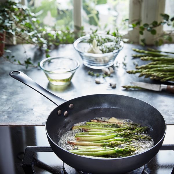 Сковорода, углеродистая сталь, 24 см IKEA VARDVARDAGEN ВАРДАГЕН ВАРДАГЕН 904.380.11 - фото 12