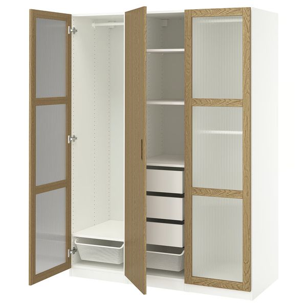 IKEA, вид спереди