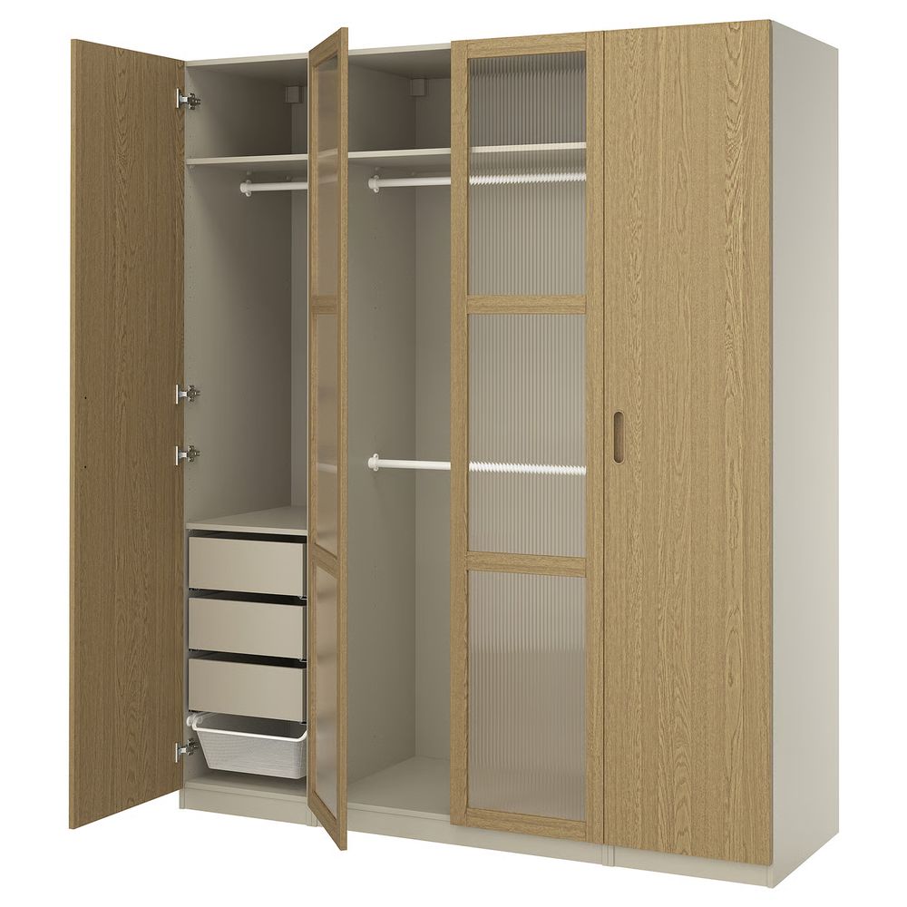 IKEA, вид спереди