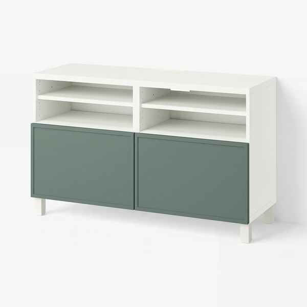 IKEA, вид спереди