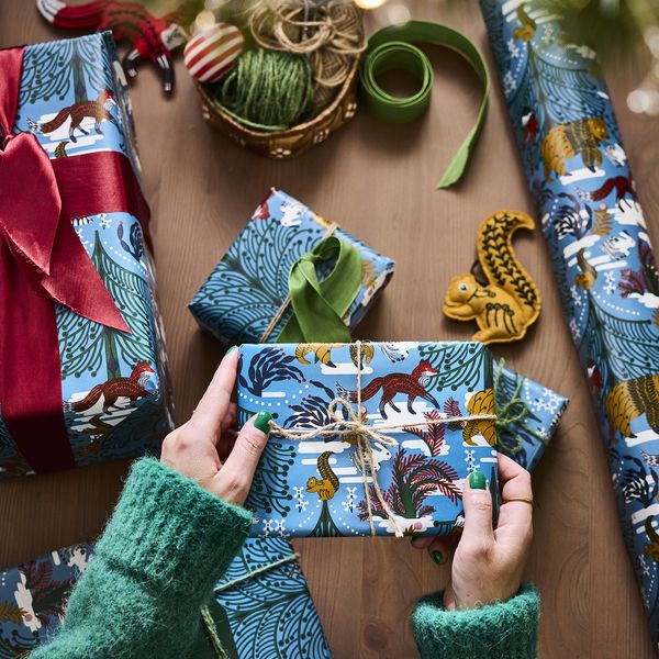 Рулон оберточной бумаги, анималистический орнамент синий, 3x0.7 м IKEA VINTERFINT 405.772.69 - фото 2