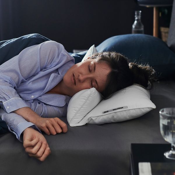 Эргономичная подушка, универсальная, 50x60 см IKEA NÄBBSTARR НЭББСТАРР 605.133.18 - фото 6